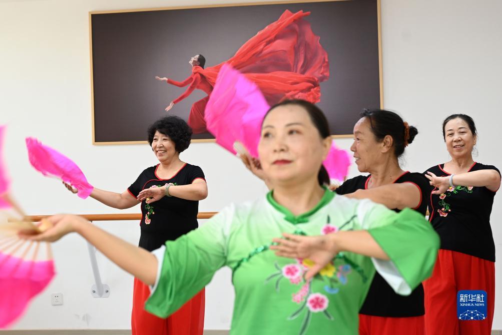 天天斗地主免费游戏